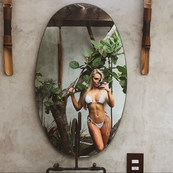 Meet your Posher, Crystal - Picture 1 of 1